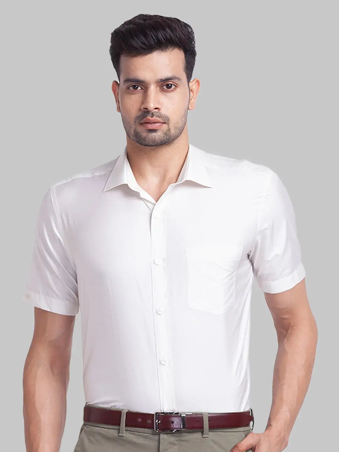 Men White Regular Fit Solid Silk Half Sleeve Cut Away Collar