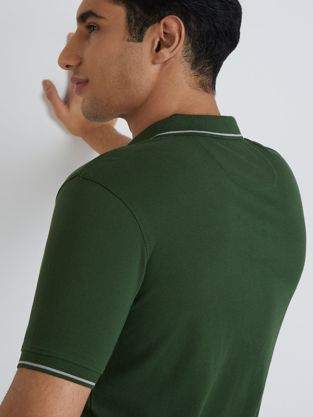 Raymond Men Green Contemporary Fit Solid T-Shirt