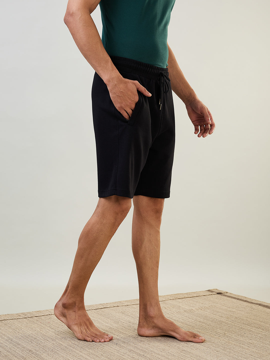 Sleepz Men Black Regular Fit Solid Shorts