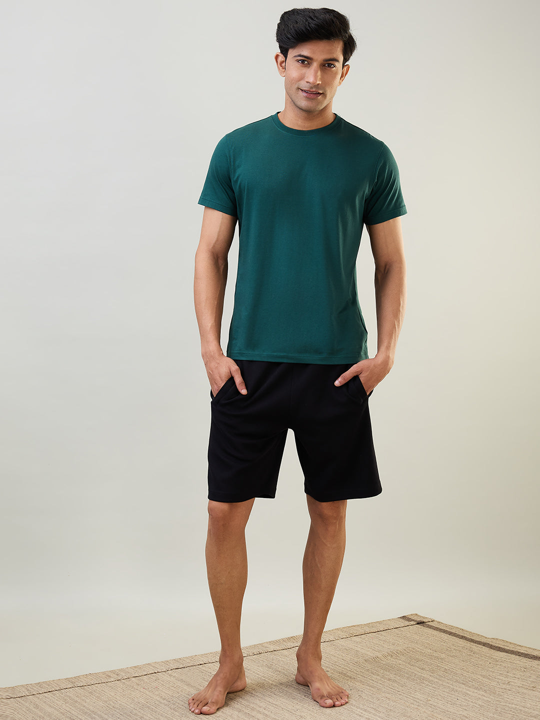 Sleepz Men Black Regular Fit Solid Shorts