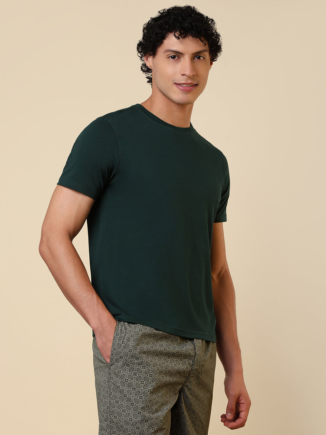 Sleepz Men Green Solid Regular Fit Cotton T-Shirt