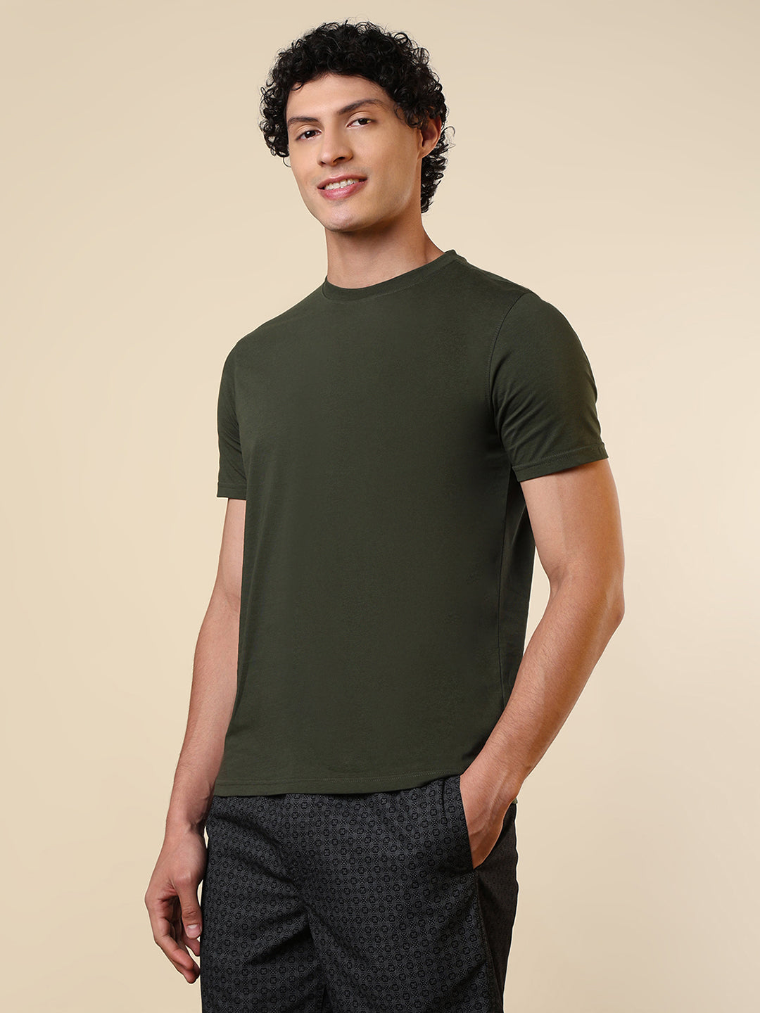 Sleepz Men Green Solid Regular Fit Cotton T-Shirt