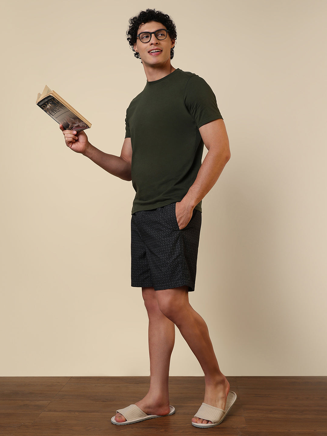 Sleepz Men Green Solid Regular Fit Cotton T-Shirt