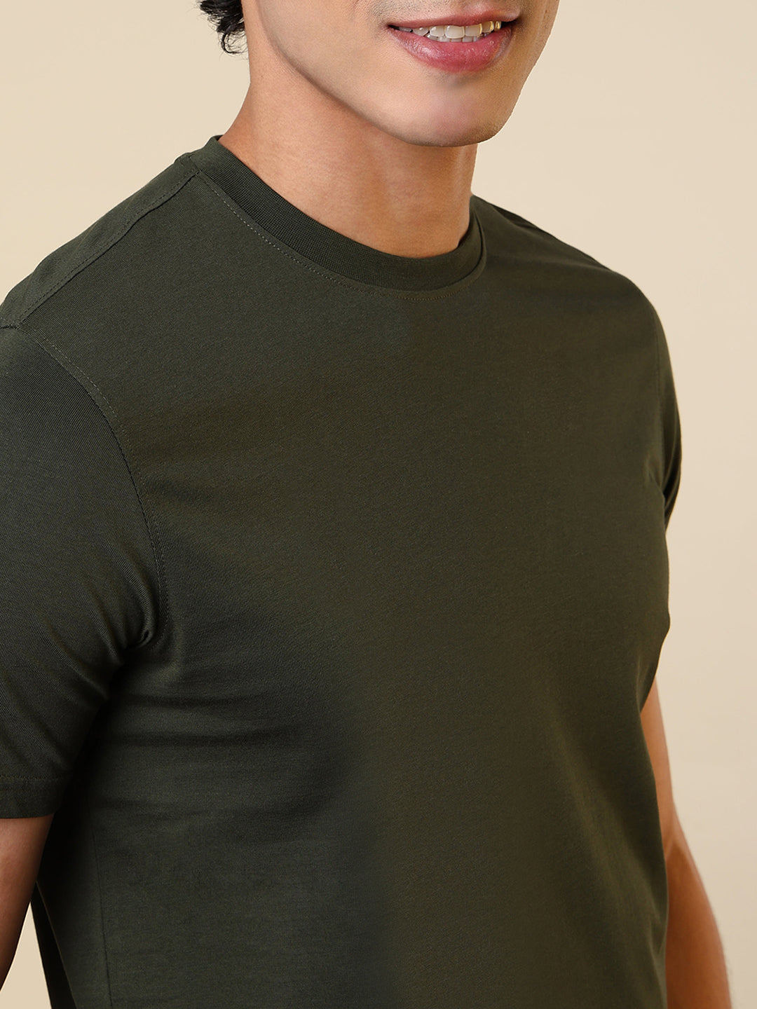 Sleepz Men Green Solid Regular Fit Cotton T-Shirt