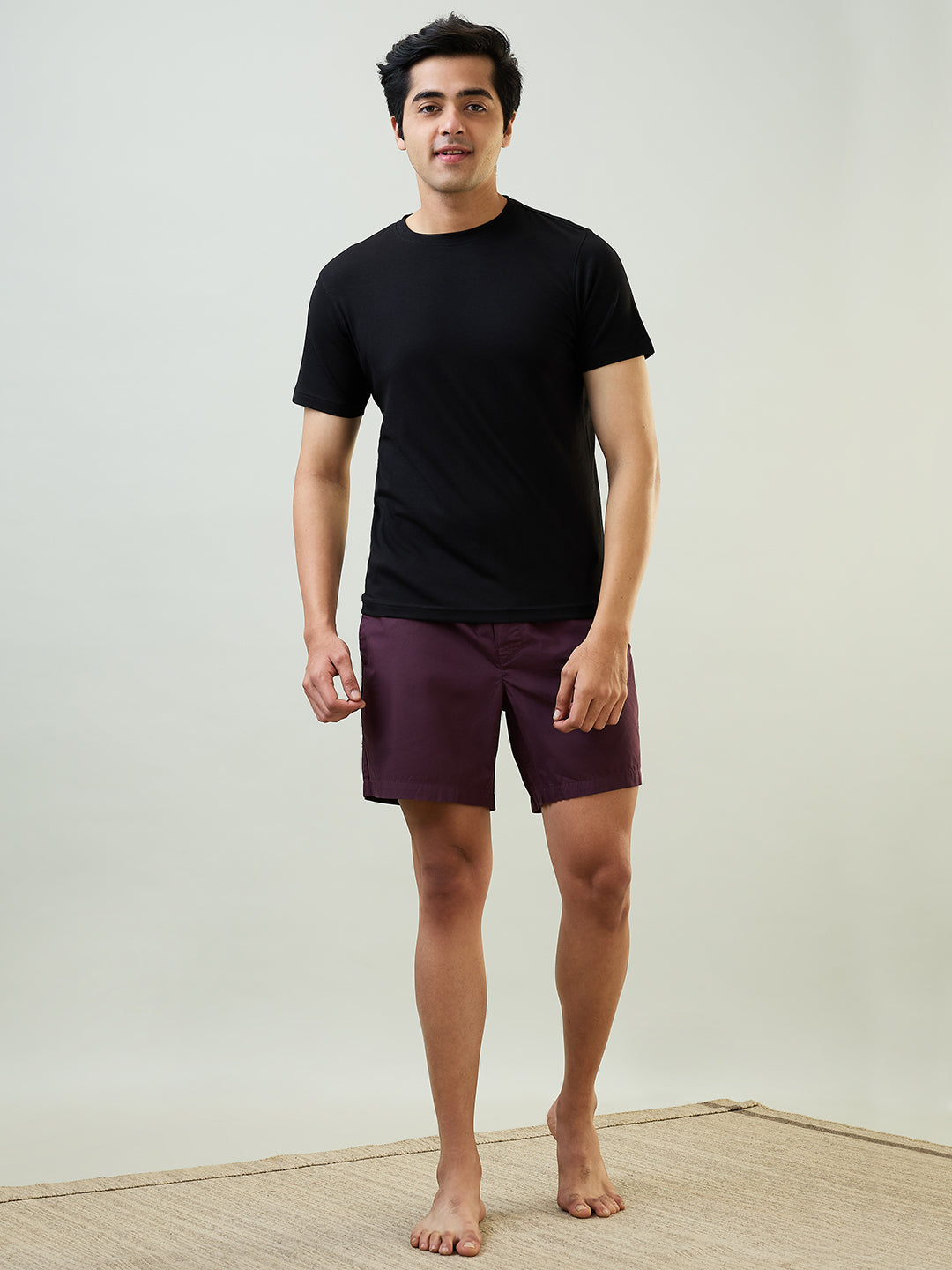 Sleepz Men Black Regular Fit Solid Round Neck Collar T-Shirt