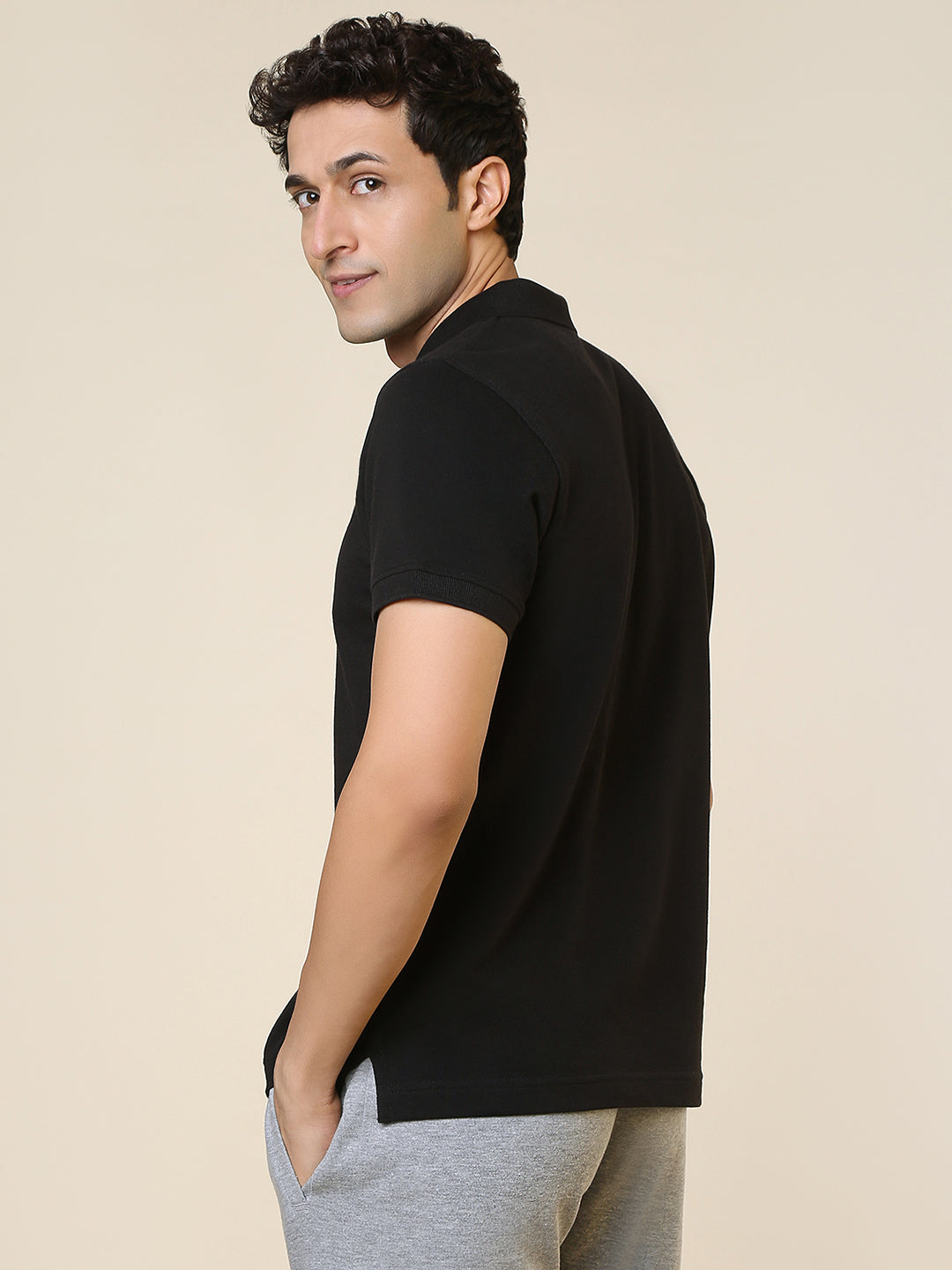 Sleepz Men Black Solid Regular Fit Cotton T-Shirt