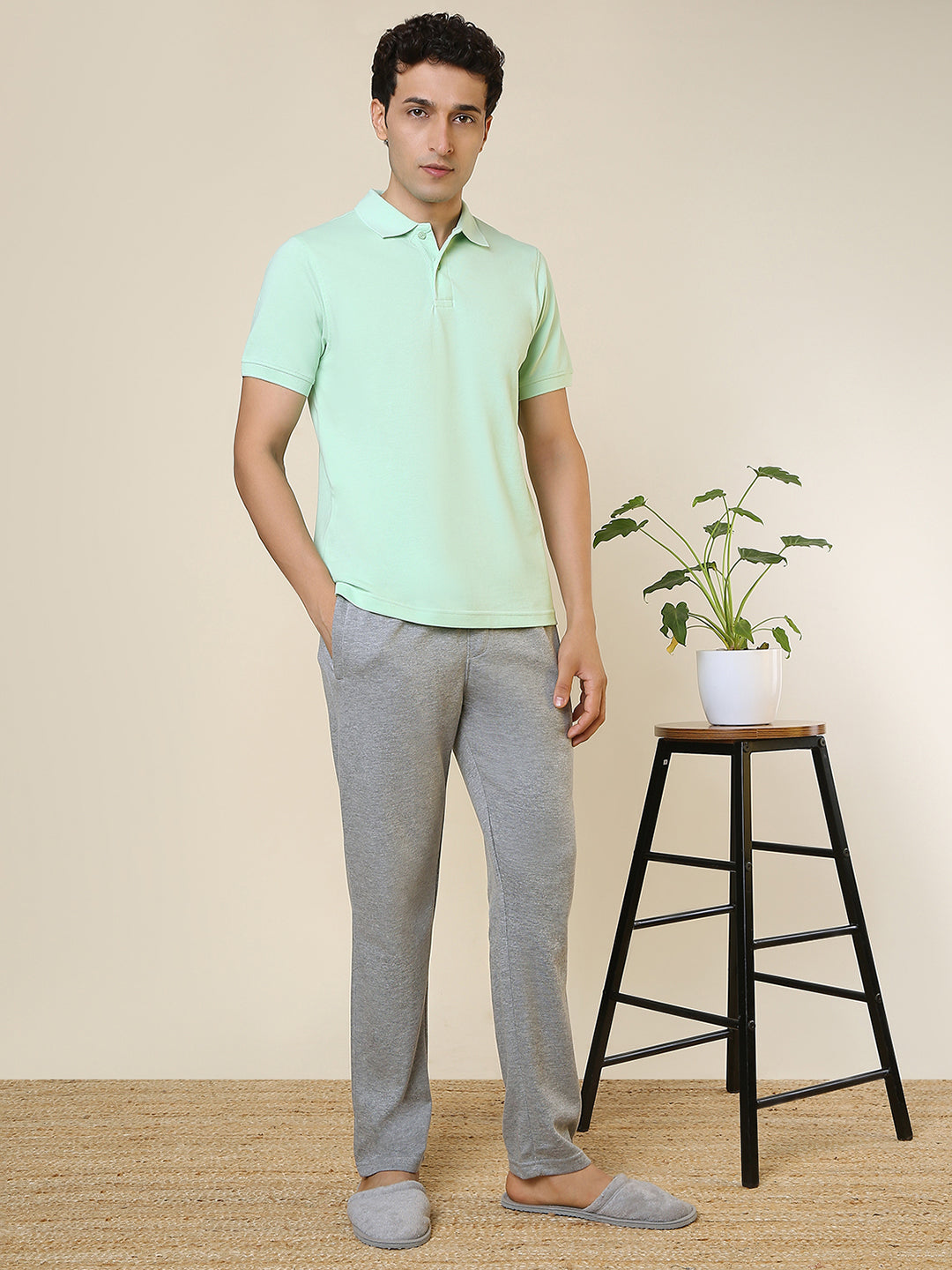 Sleepz Men Green Solid Regular Fit Cotton T-Shirt