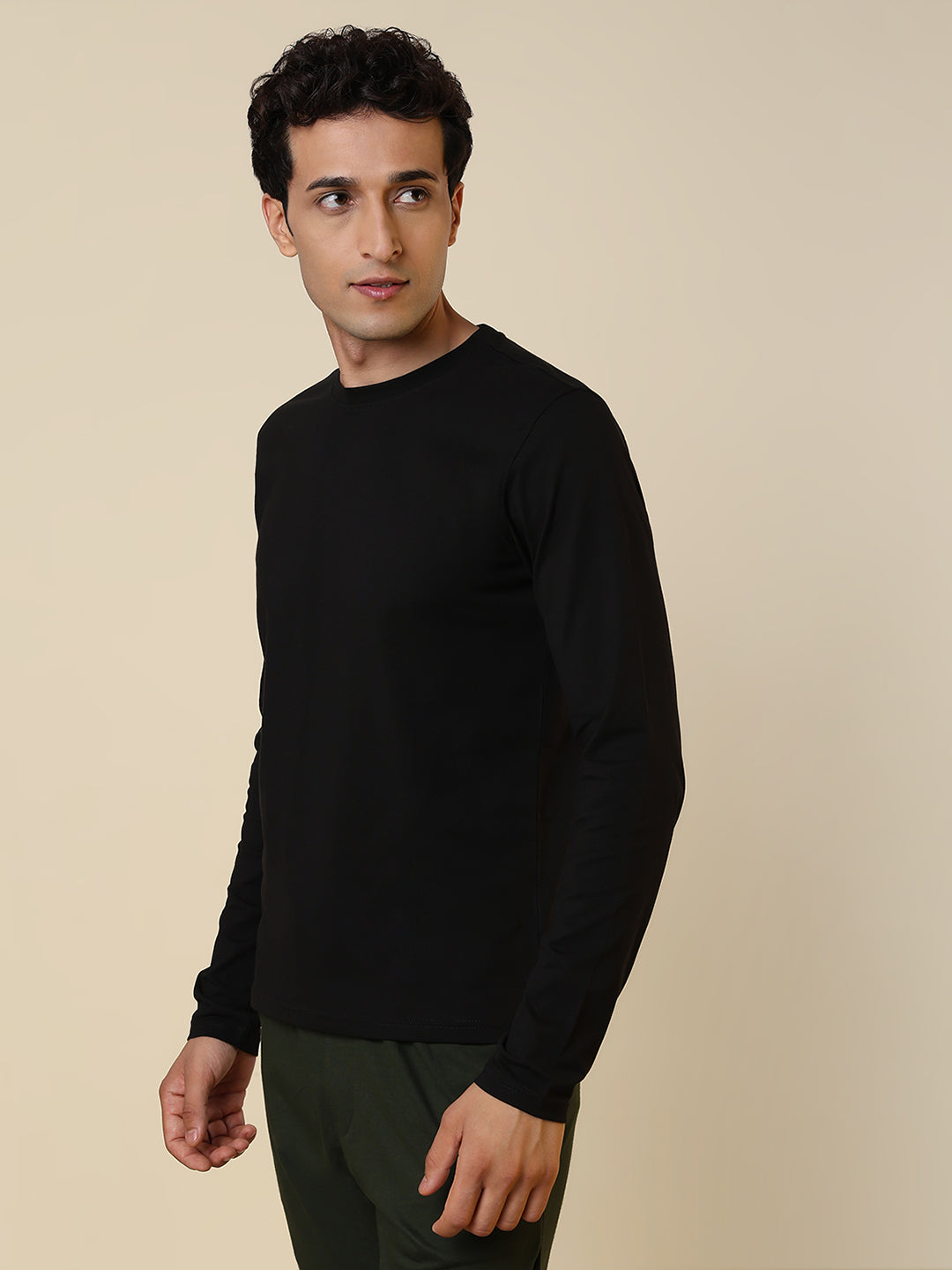 Sleepz Men Black Regular Fit Solid T-Shirt