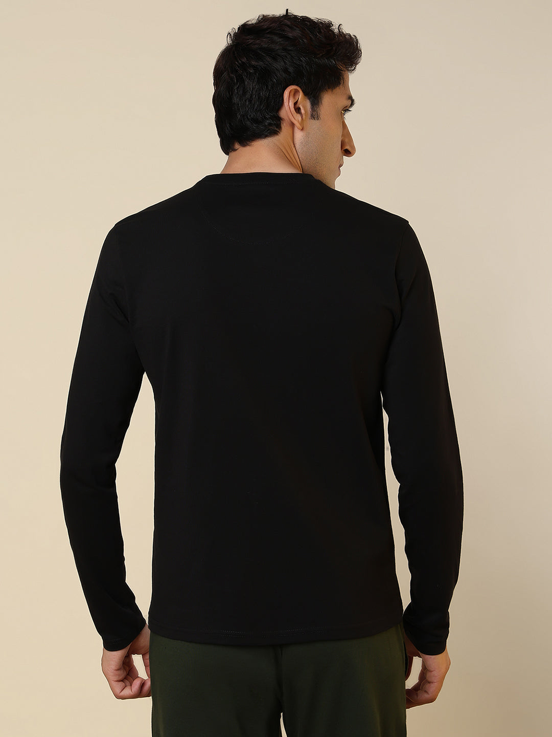 Sleepz Men Black Regular Fit Solid T-Shirt