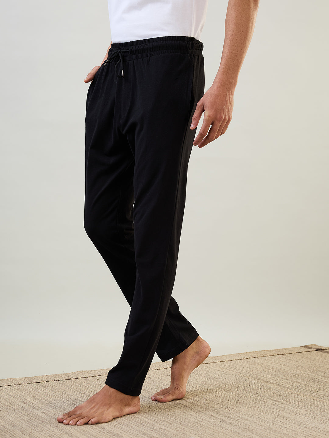 Sleepz Men Black Regular Fit Solid Trackpant