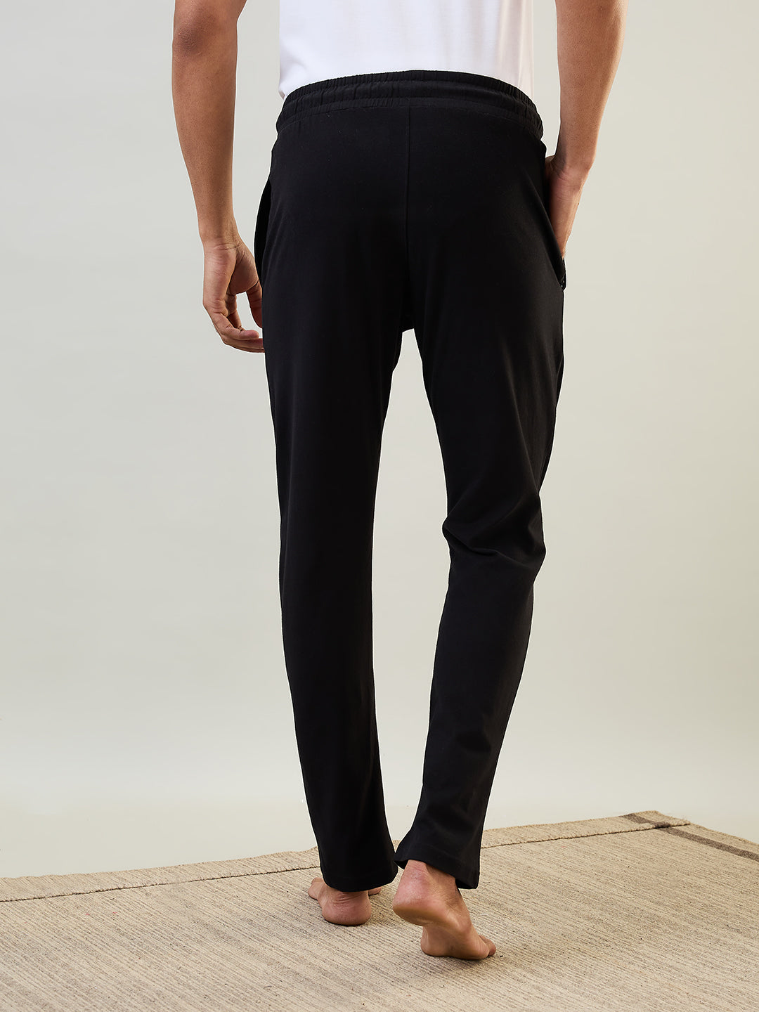 Sleepz Men Black Regular Fit Solid Trackpant