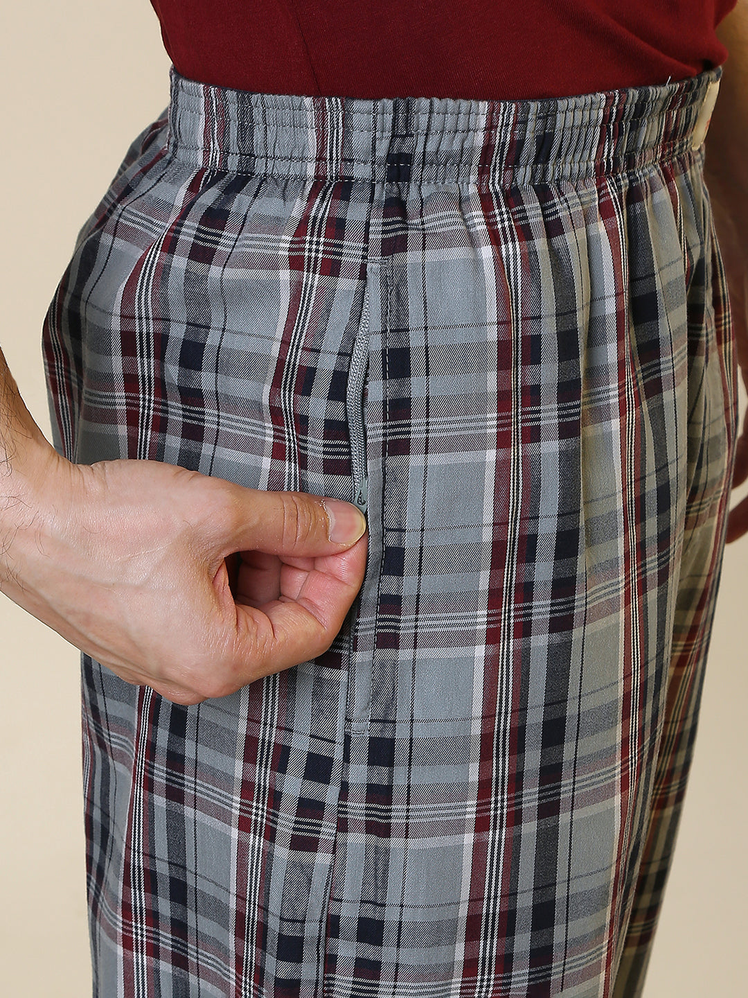 Sleepz Men Grey Checks Regular Fit Cotton Pyjama