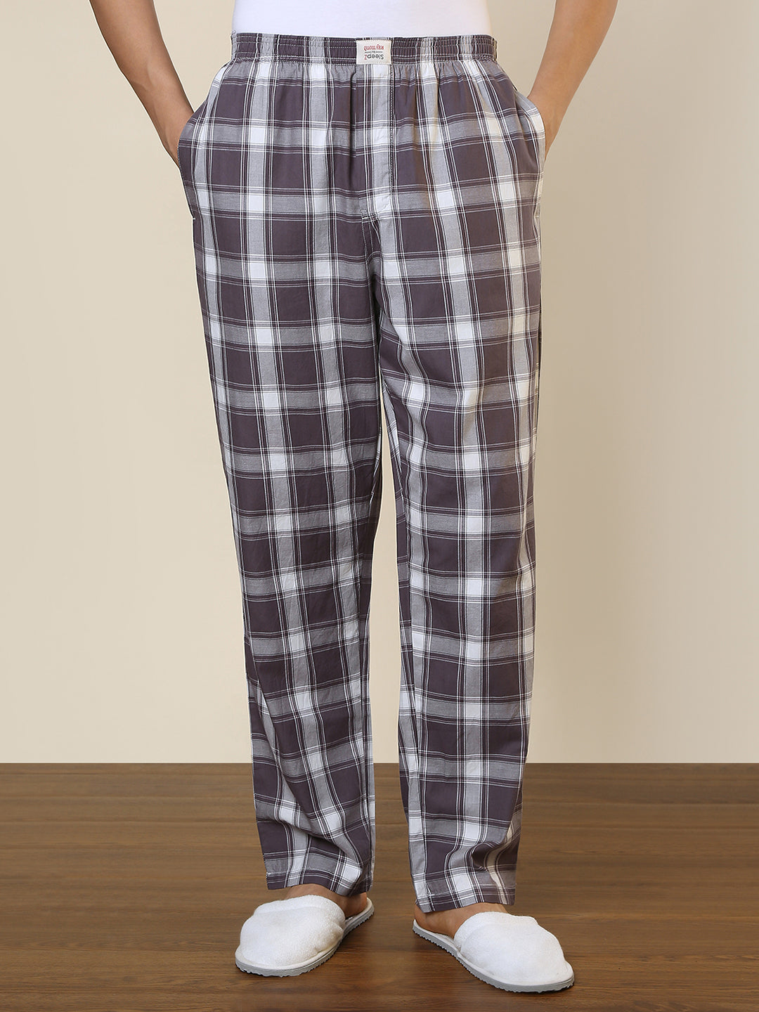 Sleepz Men Brown Regular Fit Checks Pyjama