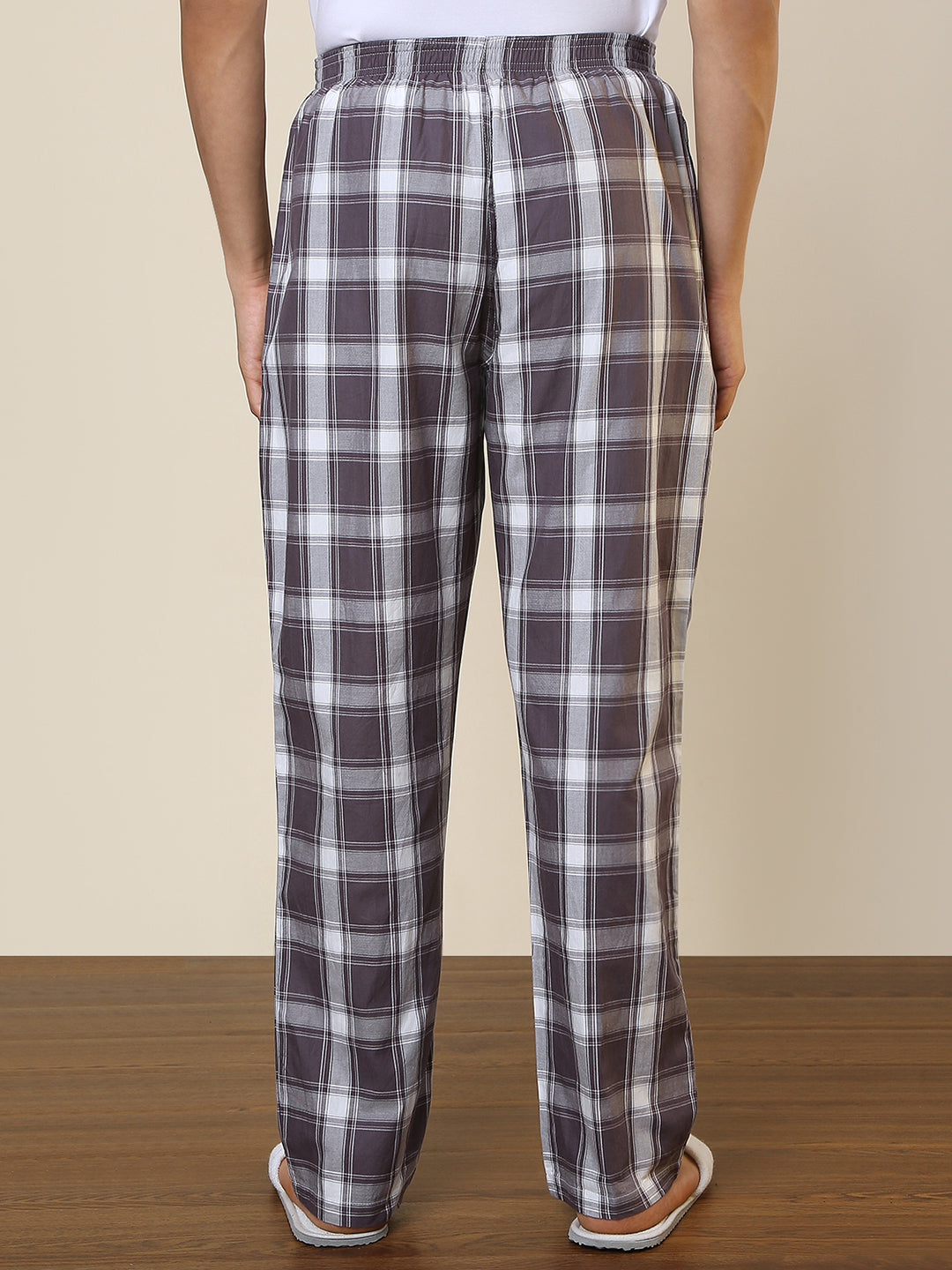 Sleepz Men Brown Regular Fit Checks Pyjama