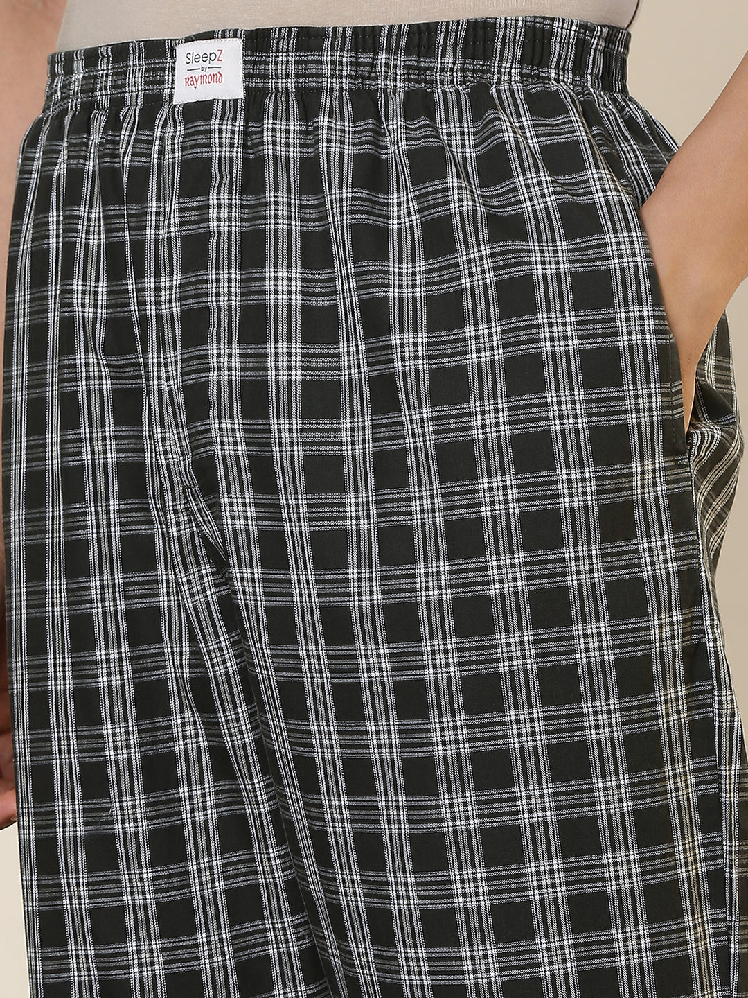 Sleepz Men Green Regular Fit Checks Pyjama
