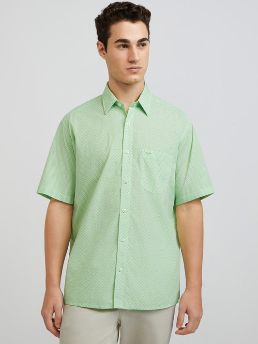 ColorPlus Men Green Print Classic Fit Cotton Half Sleeve Shirt