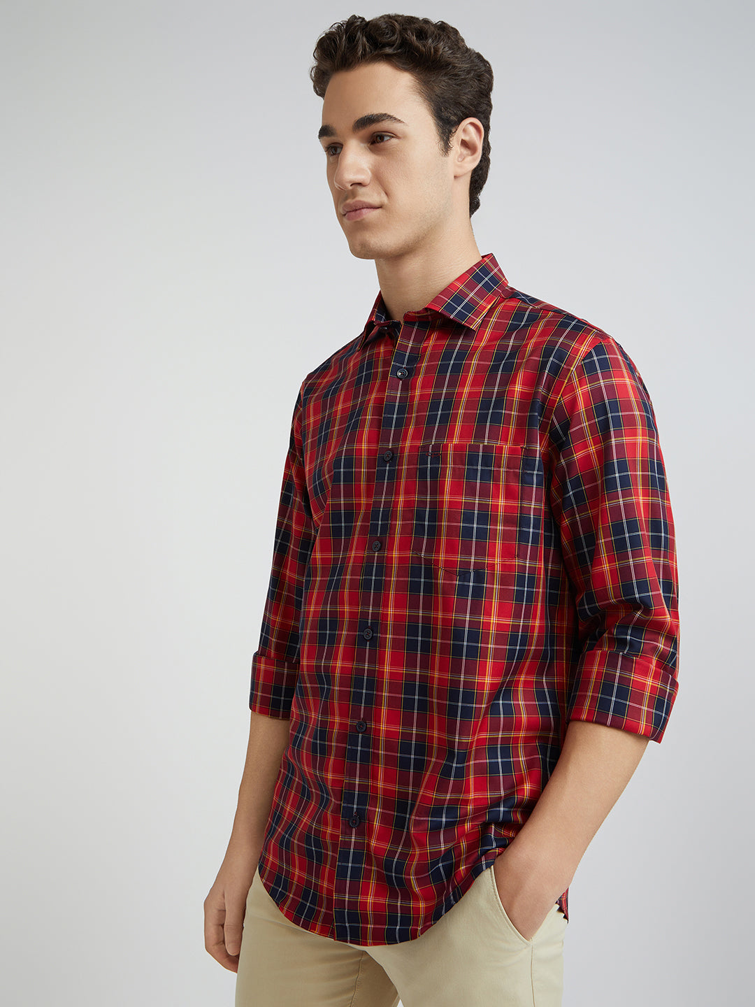 Men Red Tailored Fit Checks Cotton Full Sleeve Shirts