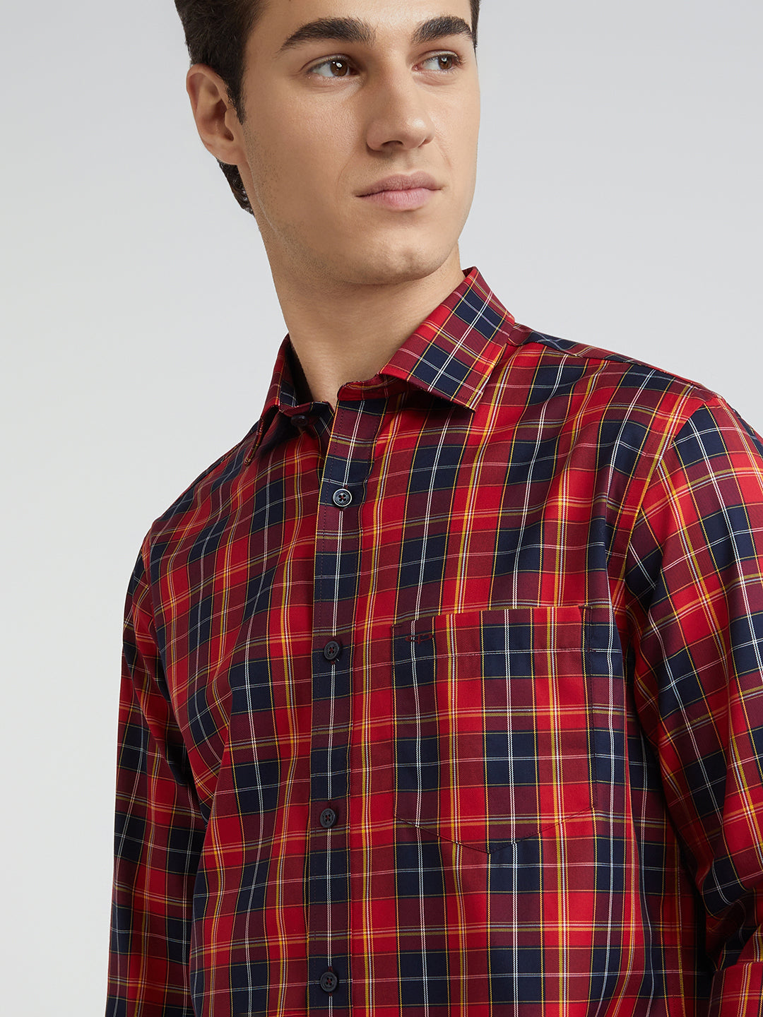 Men Red Tailored Fit Checks Cotton Full Sleeve Shirts