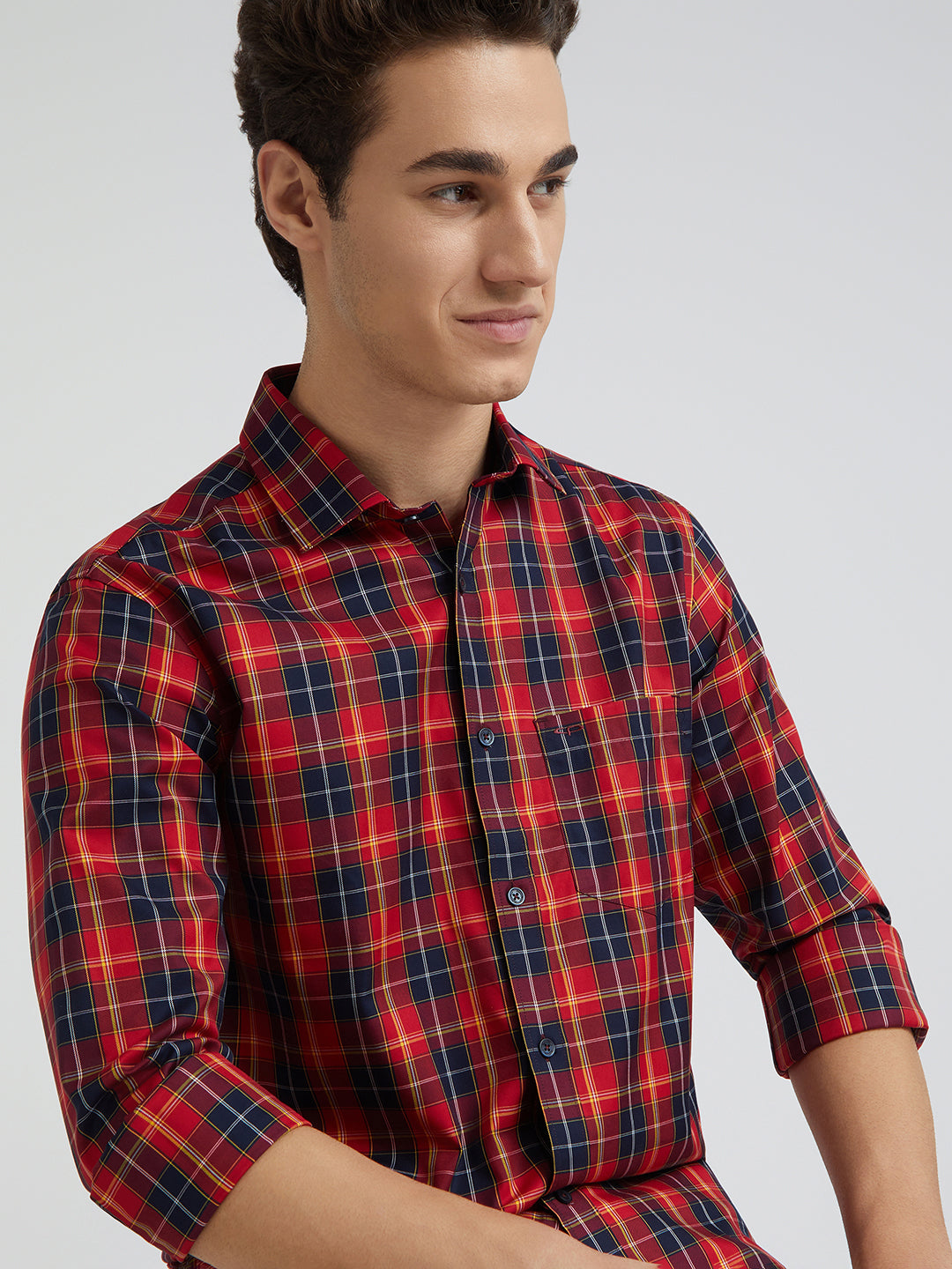 Men Red Tailored Fit Checks Cotton Full Sleeve Shirts