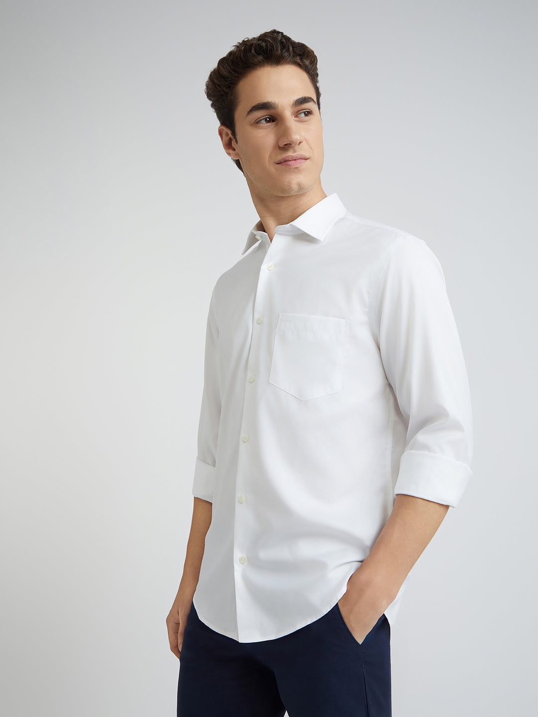 Men White Tailored Fit Solid Cotton Full Sleeves Shirts