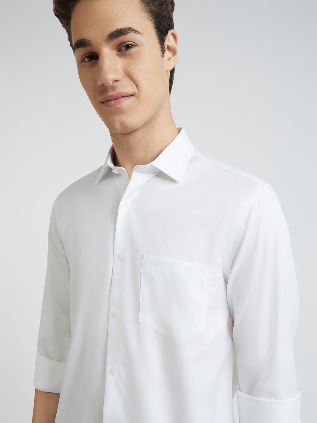 Men White Tailored Fit Solid Cotton Full Sleeves Shirts