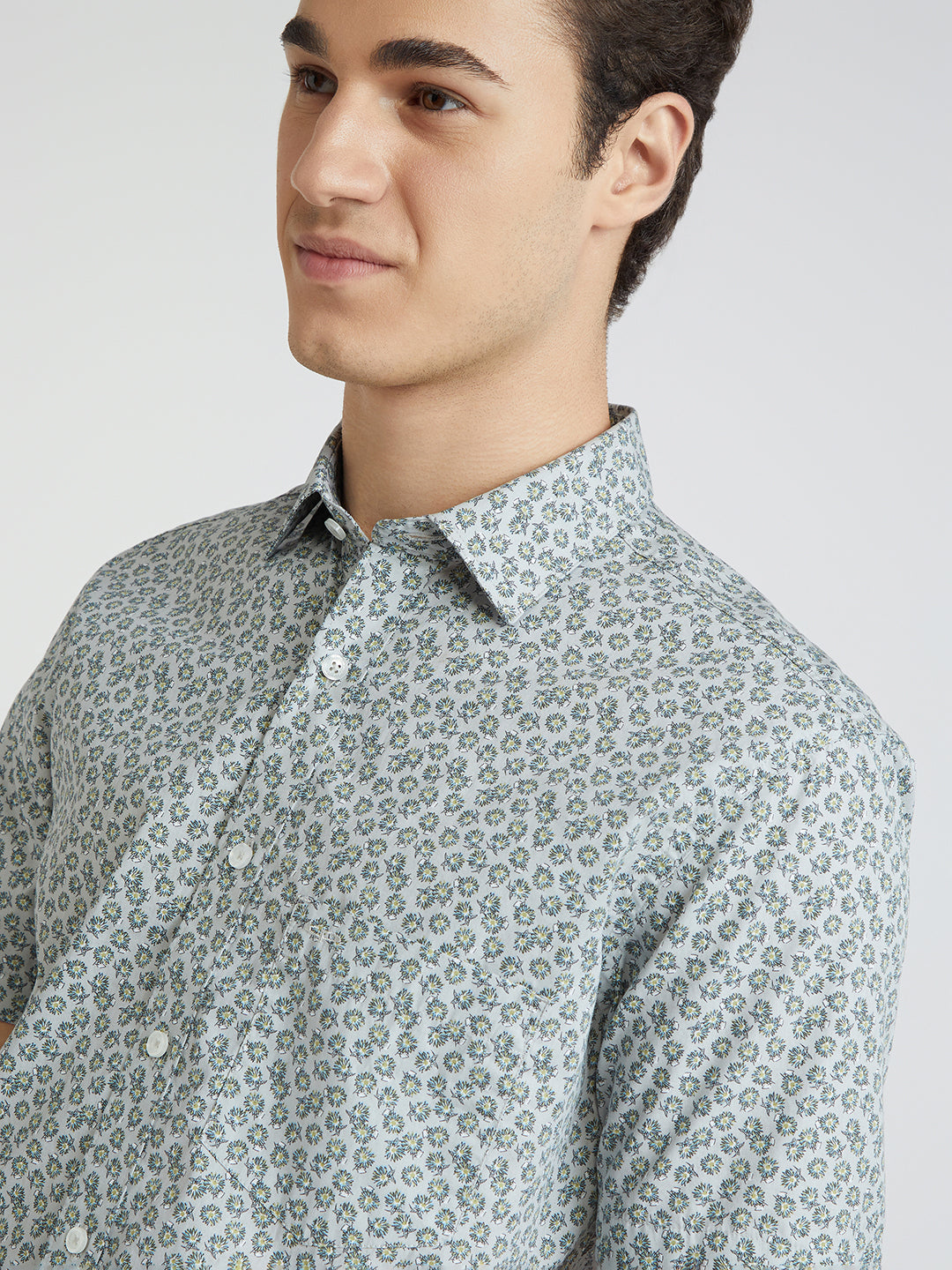 Men Grey Tailored Fit Print Cotton Half Sleeve Shirts