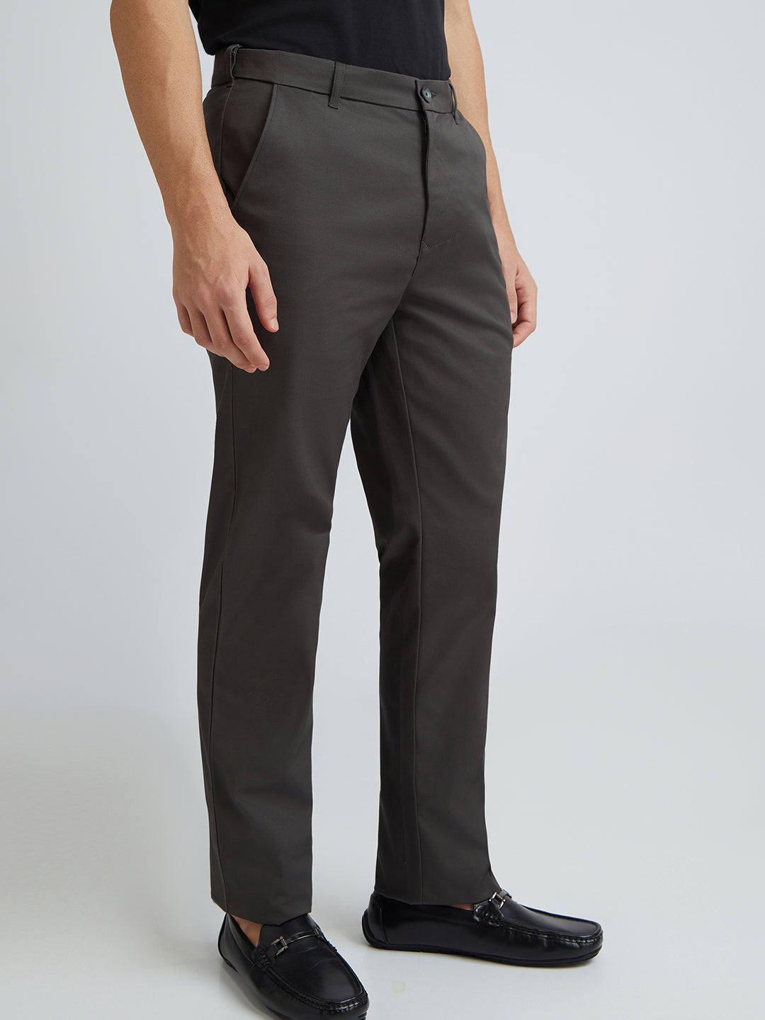 Men Grey Tailored Fit Solid Piece Dyed Cotton Trouser