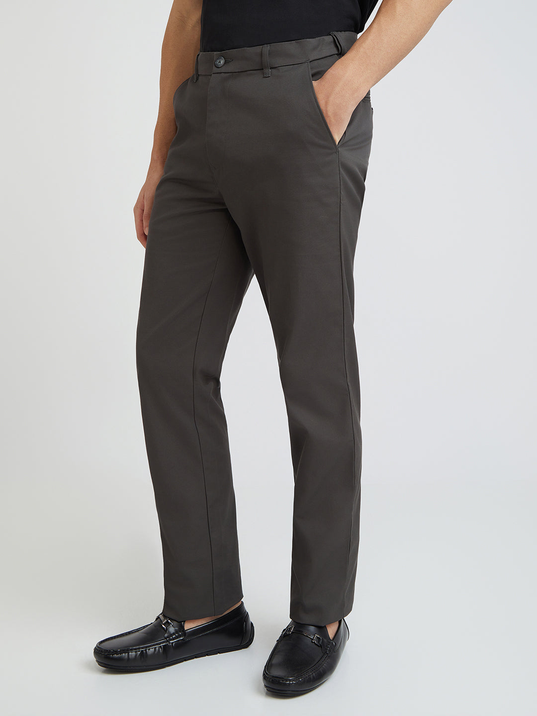 Men Grey Tailored Fit Solid Piece Dyed Cotton Trouser