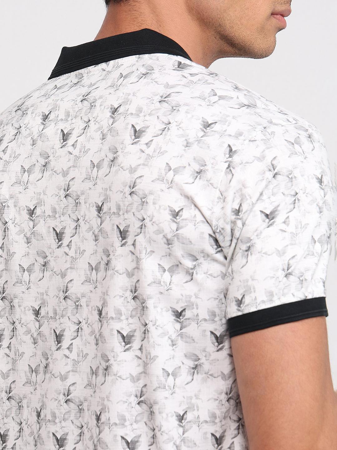 Park Avenue Men Grey Slim Fit Print Polo Neck Collar T-shirt