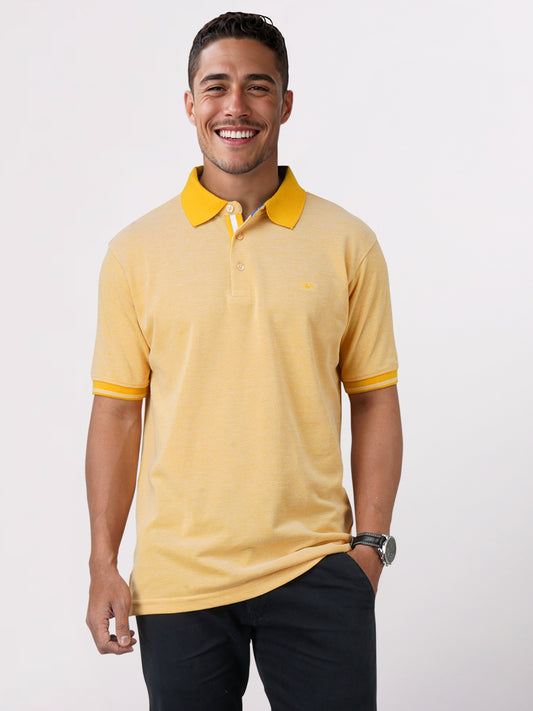 Park Avenue Yellow Solid Slim Fit Half Sleeve Cotton Blend T-Shirt