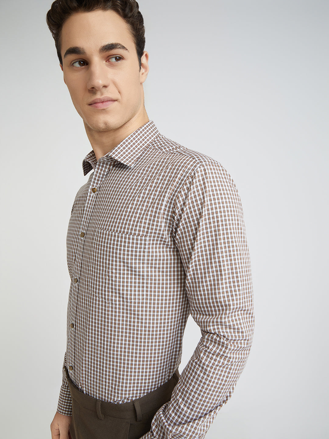 Men Brown Slim Fit Checks Cotton Shirts