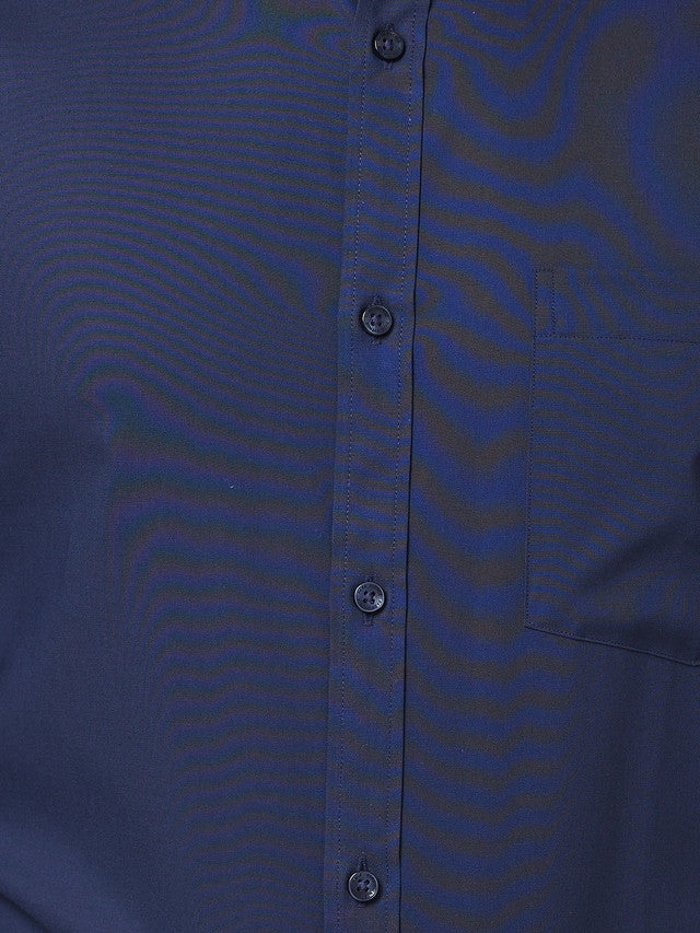 Park Avenue Blue Solid Slim Fit Cotton Blend Formal Shirt