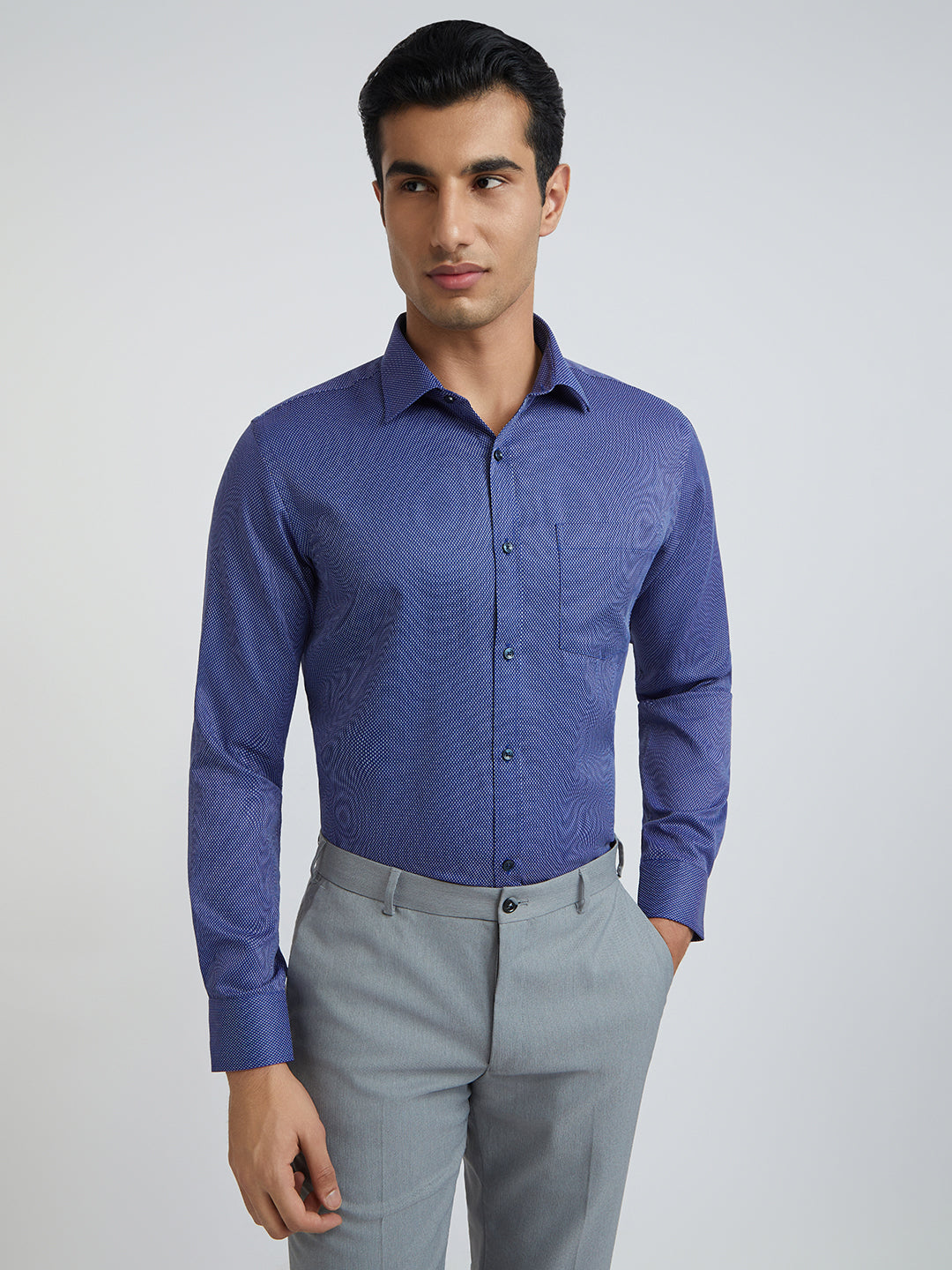 Park Avenue Men Blue Solid Slim Fit Cotton Blend Shirt