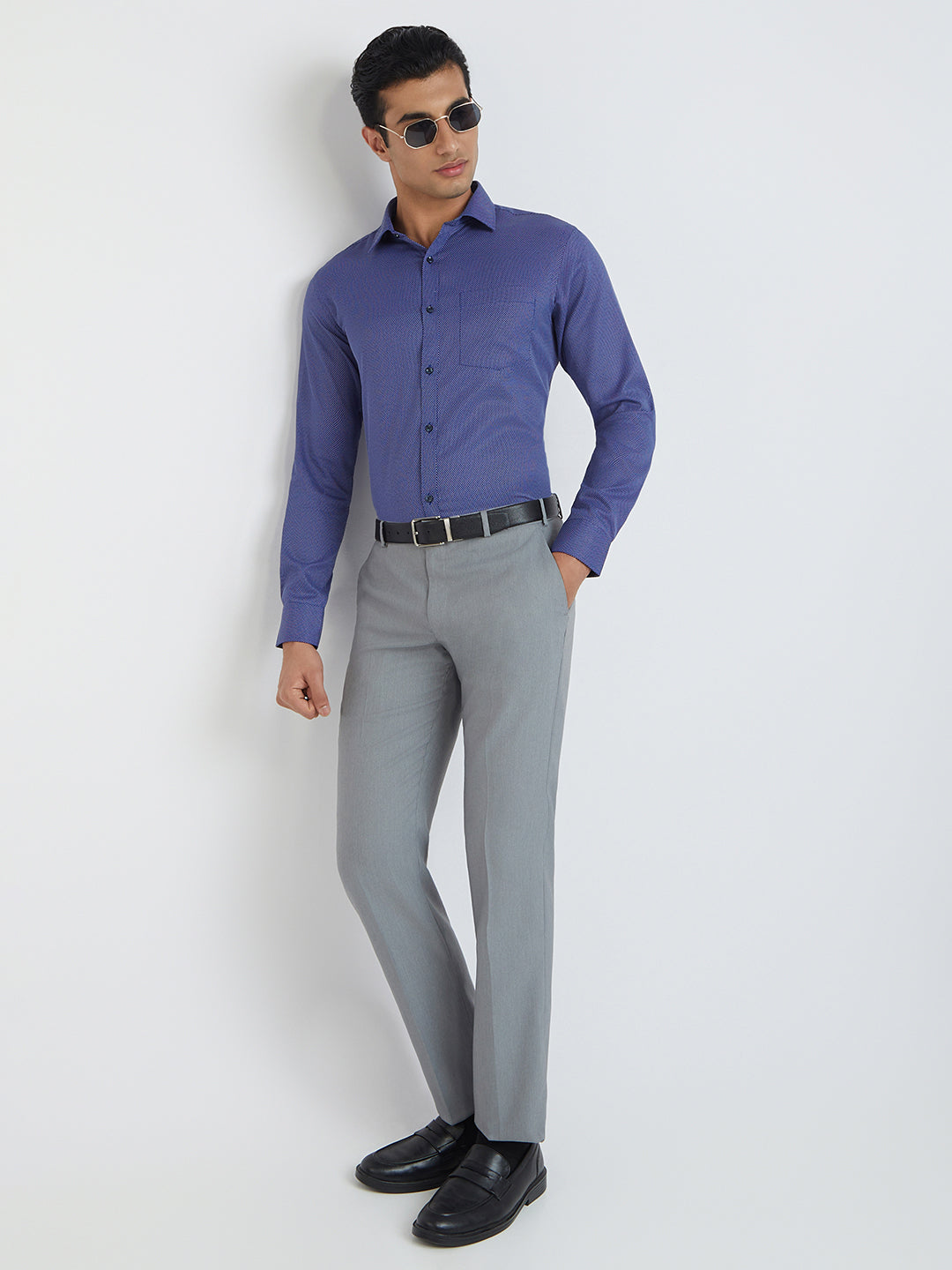 Park Avenue Men Blue Solid Slim Fit Cotton Blend Shirt