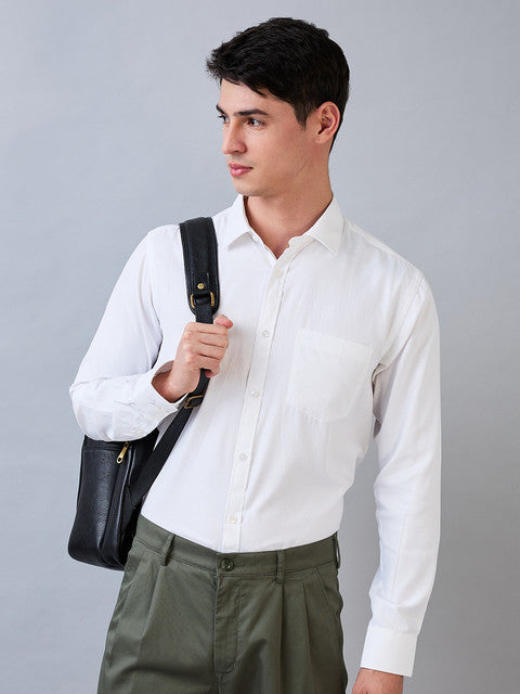 Park Avenue Men White Structure Slim Fit Cotton Blend Shirt