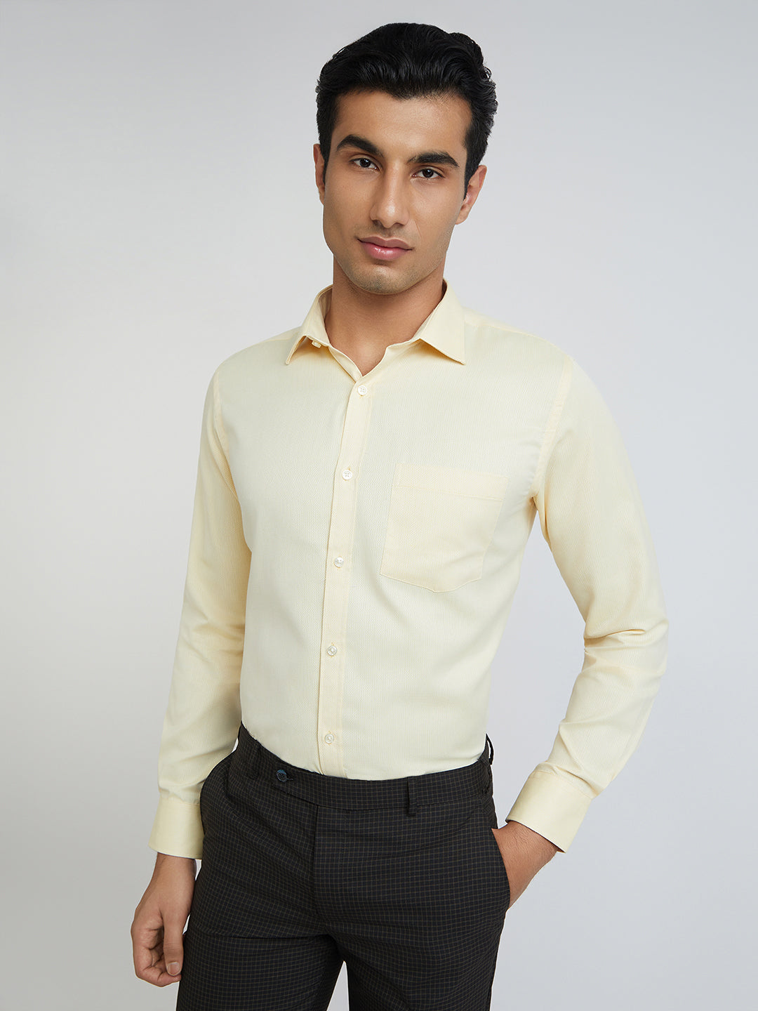 Park Avenue Yellow Structure Slim Fit Cotton Blend Formal Shirt