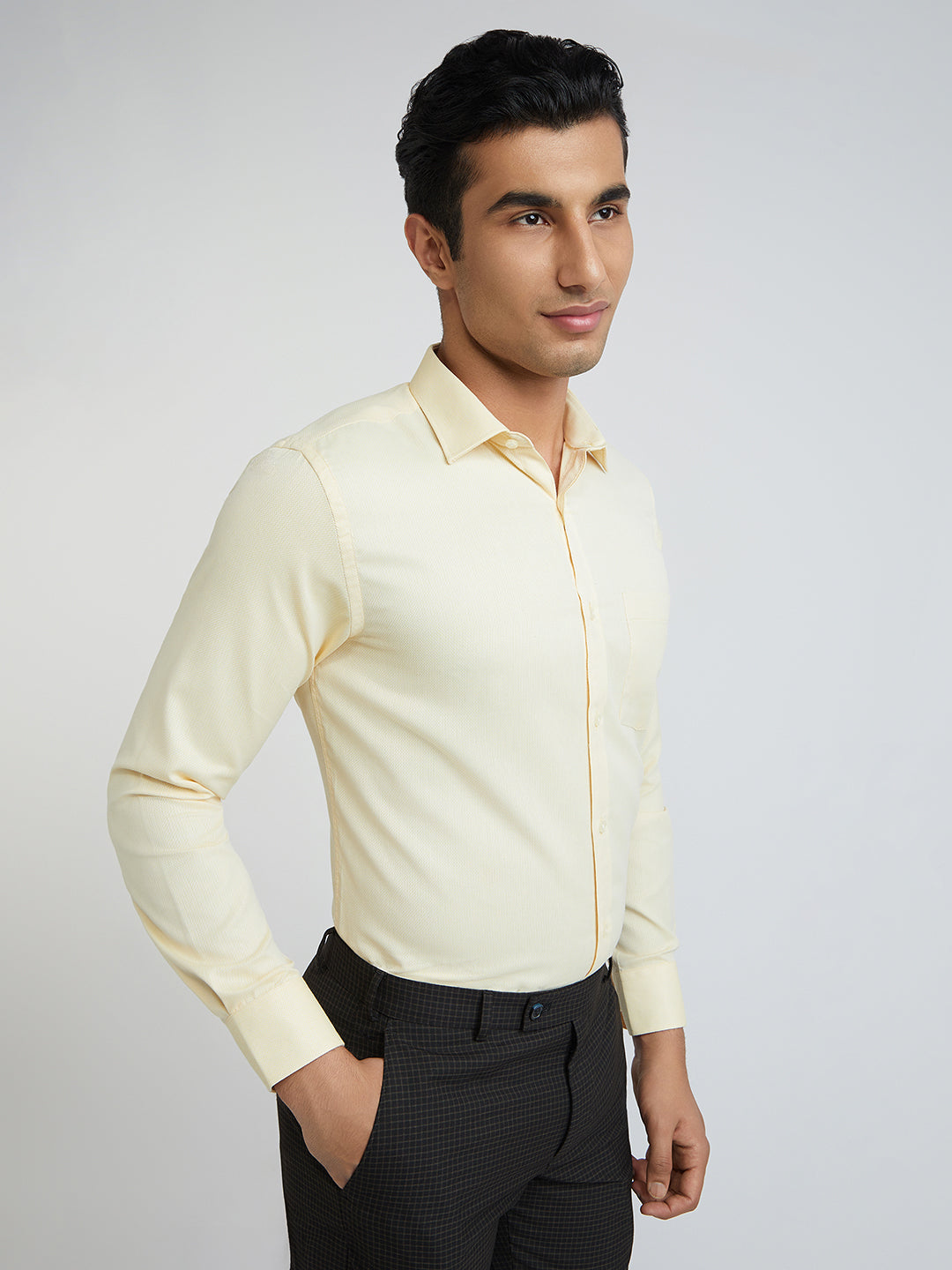 Park Avenue Yellow Structure Slim Fit Cotton Blend Formal Shirt