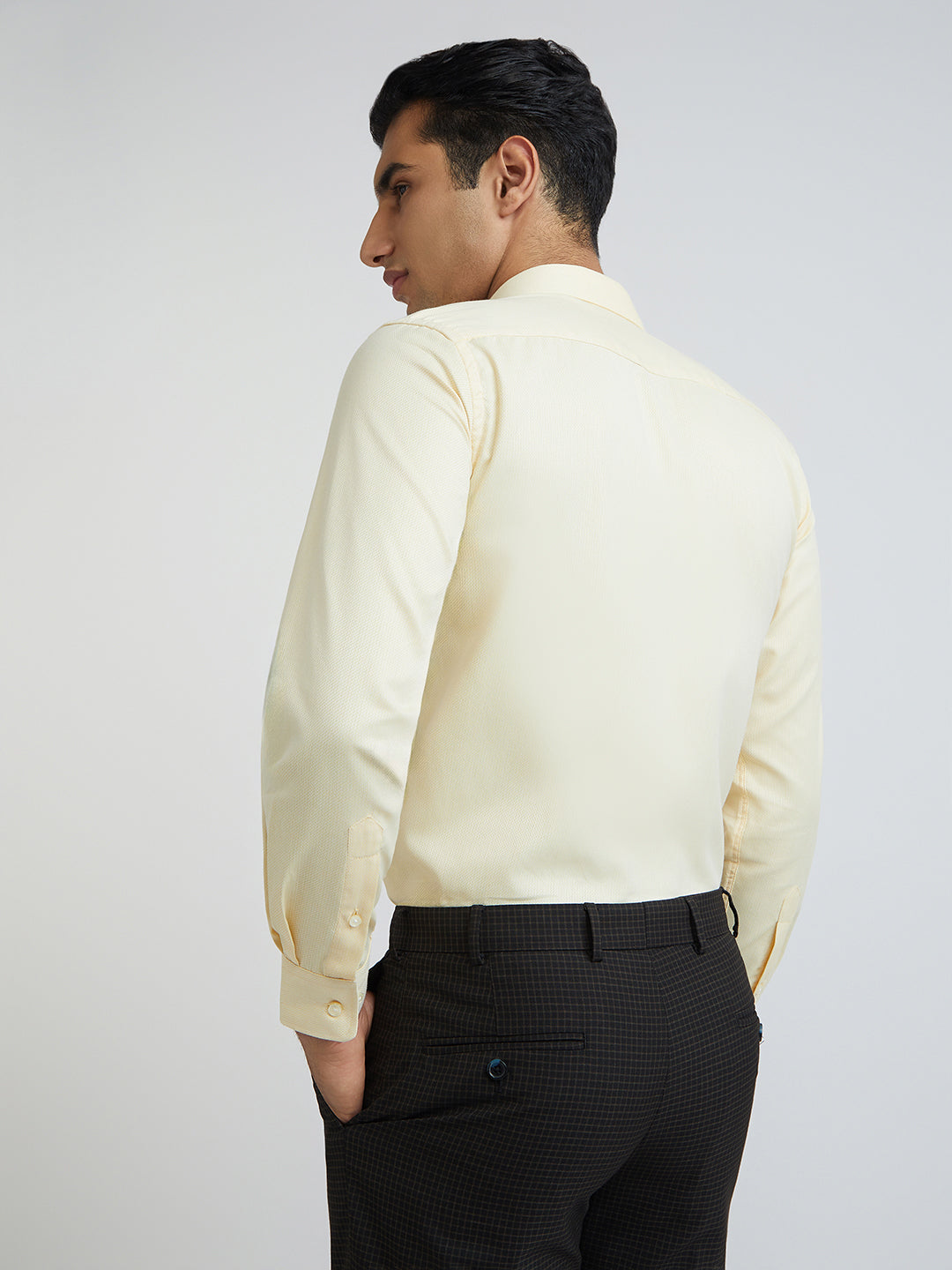 Park Avenue Yellow Structure Slim Fit Cotton Blend Formal Shirt