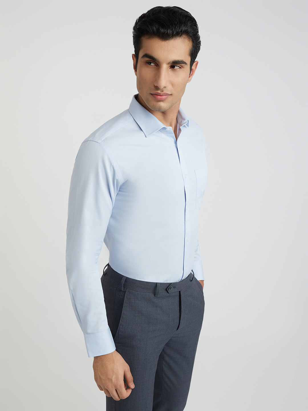 Park Avenue Blue Solid Slim Fit Full Sleeve Cotton Shirt