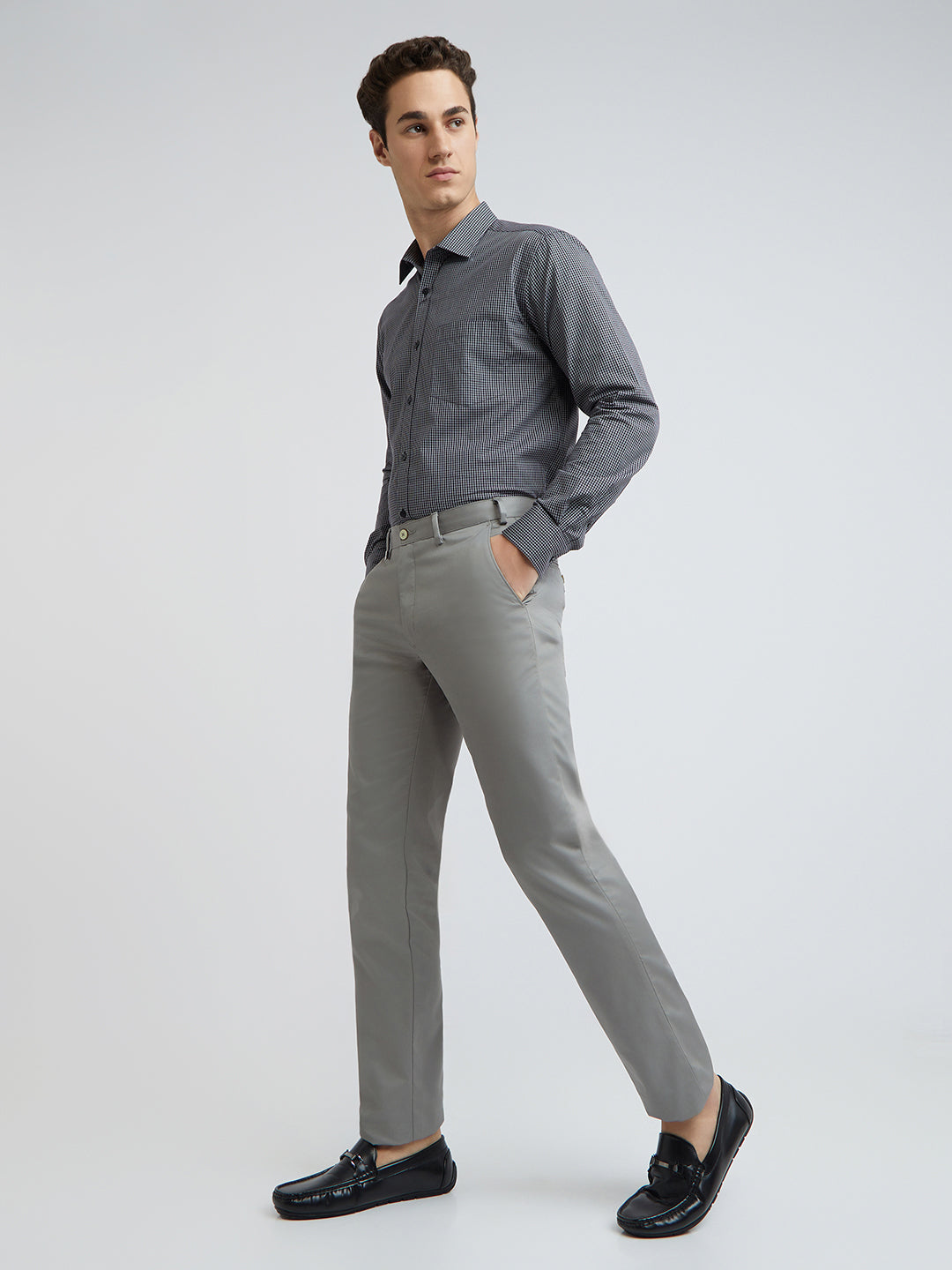 Park Avenue Men Grey Super Slim Fit Solid Trouser