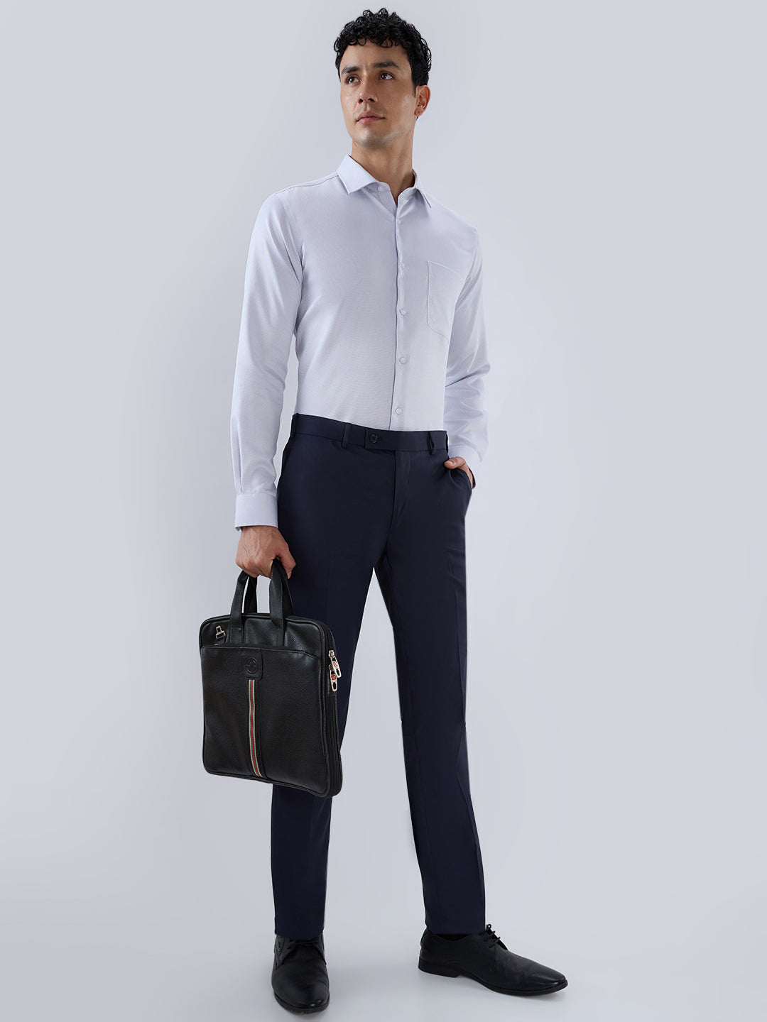 Park Avenue Men Blue Slim Fit Structure Trouser