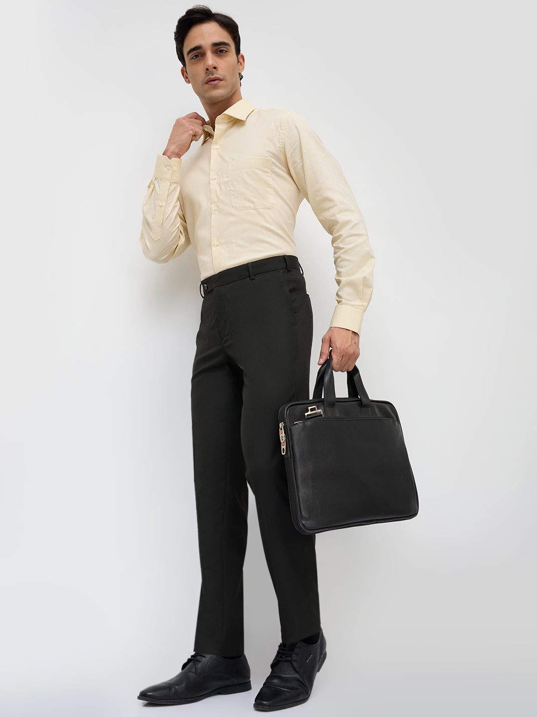 Park Avenue Men Black Slim Fit Structure Trouser