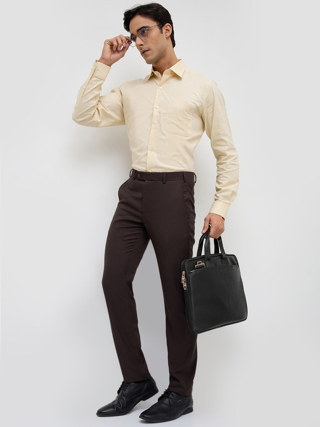 Park Avenue Men Brown Slim Fit Checks Trouser