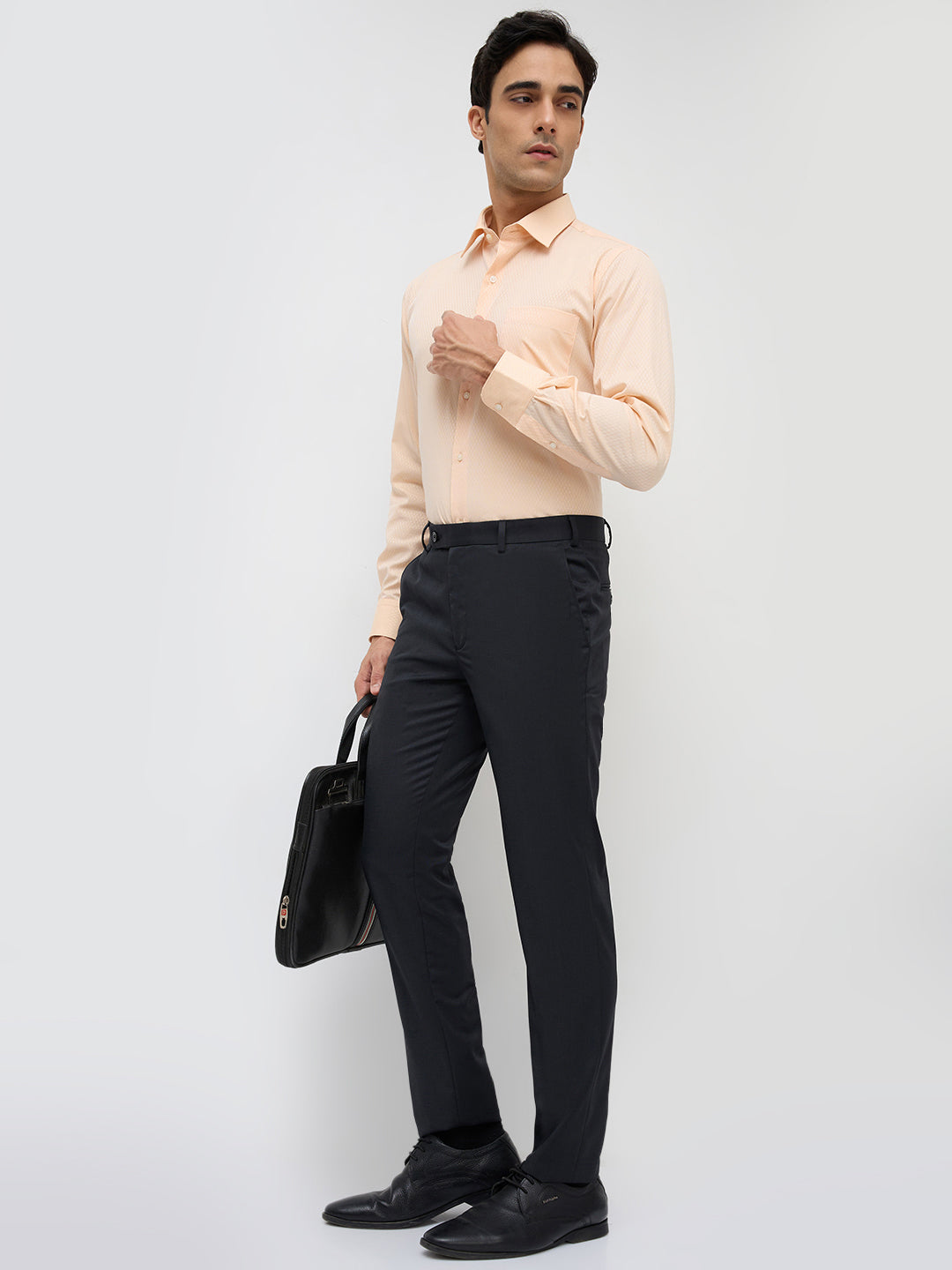 Park Avenue Men Grey Slim Fit Structure Trouser