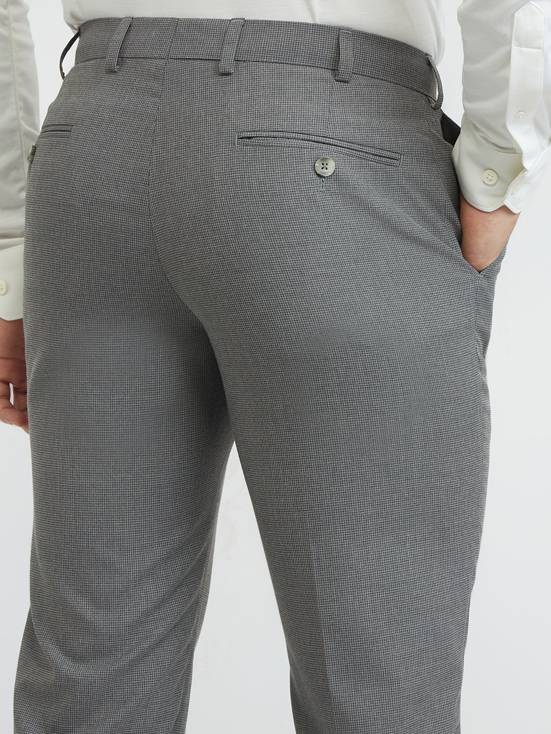 Park Avenue Men Grey Regular Fit Solid Trouser
