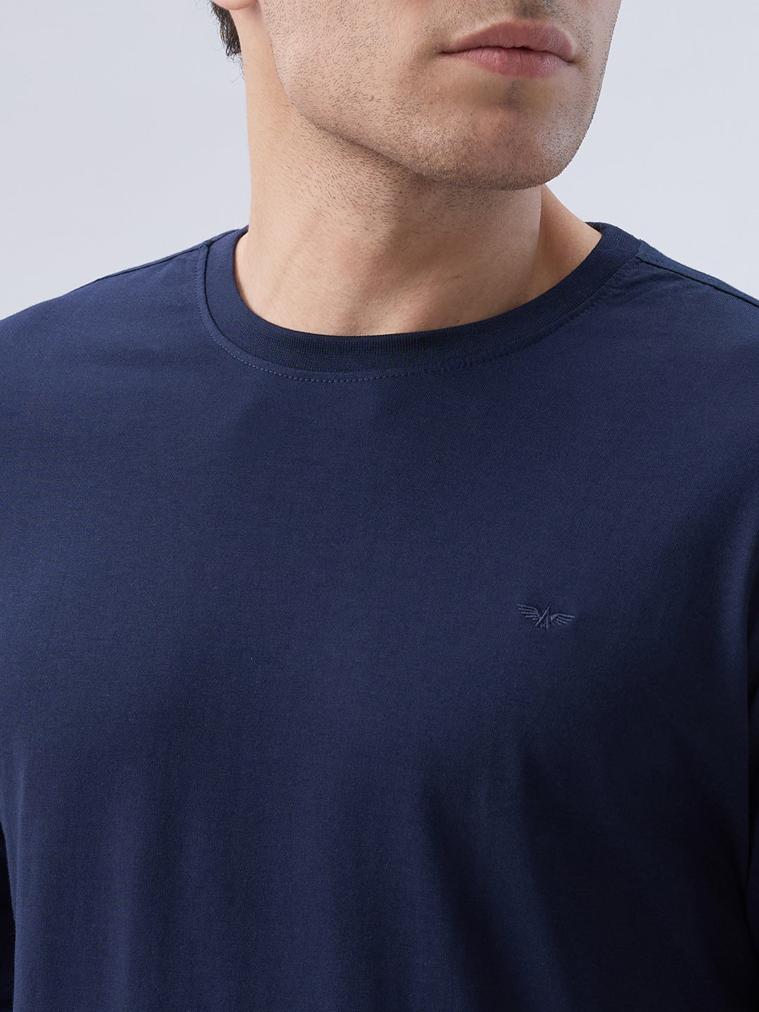 Park Avenue Men Blue Round Neck Collar T-Shirt