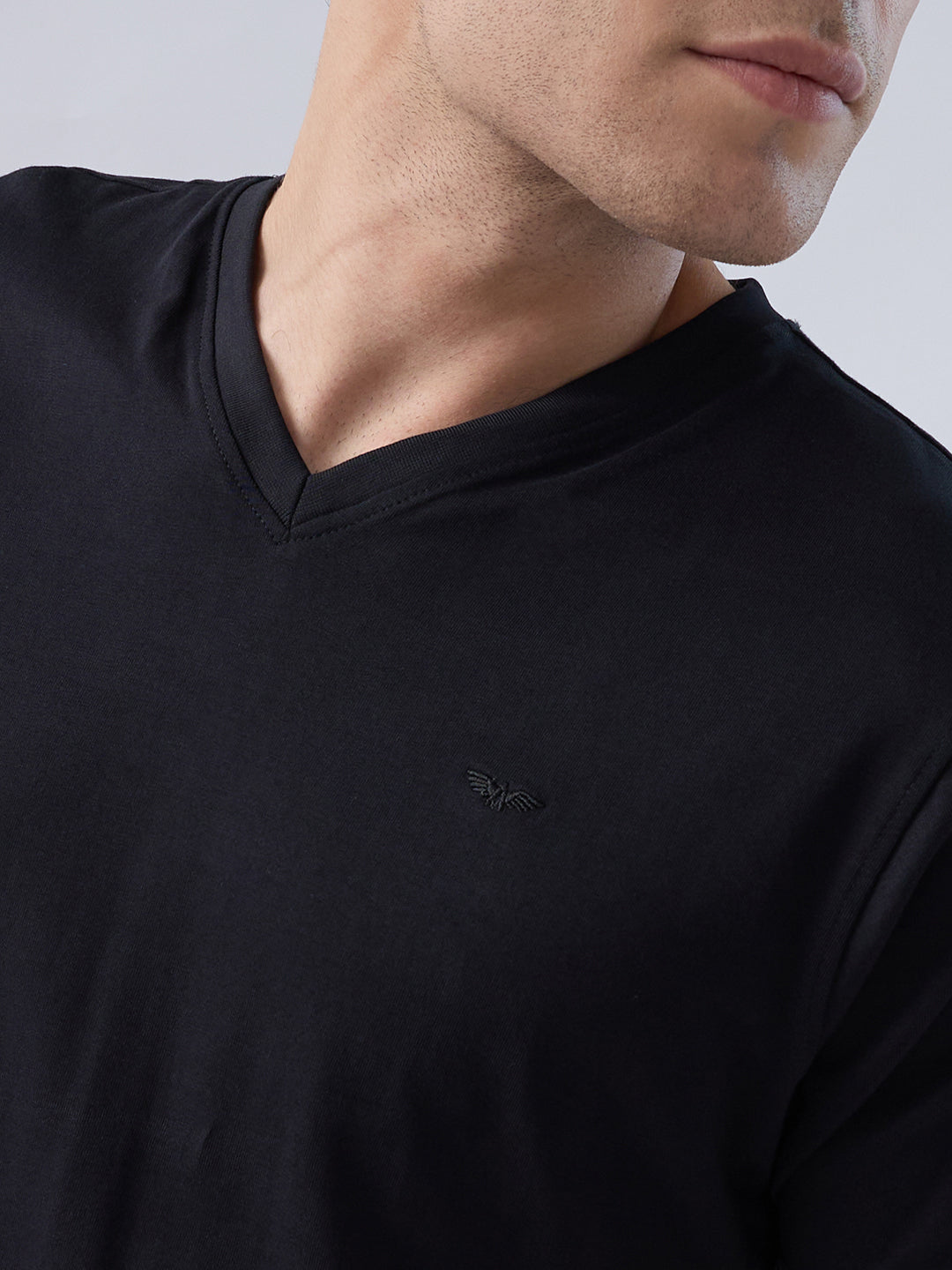 Park Avenue Men Black V Neck Collar T-Shirt