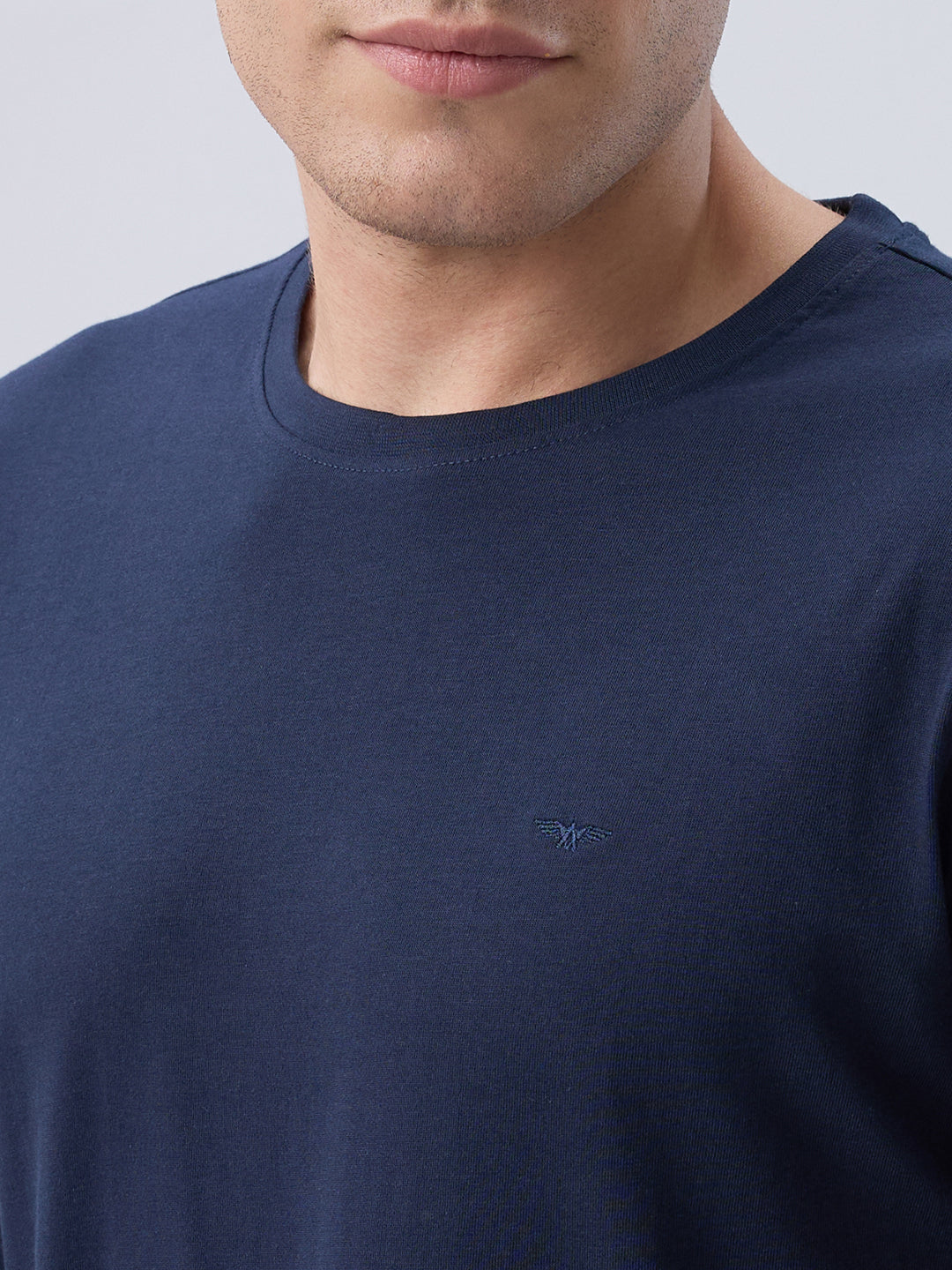 Park Avenue Men Blue Crew Neck Collar T-Shirt