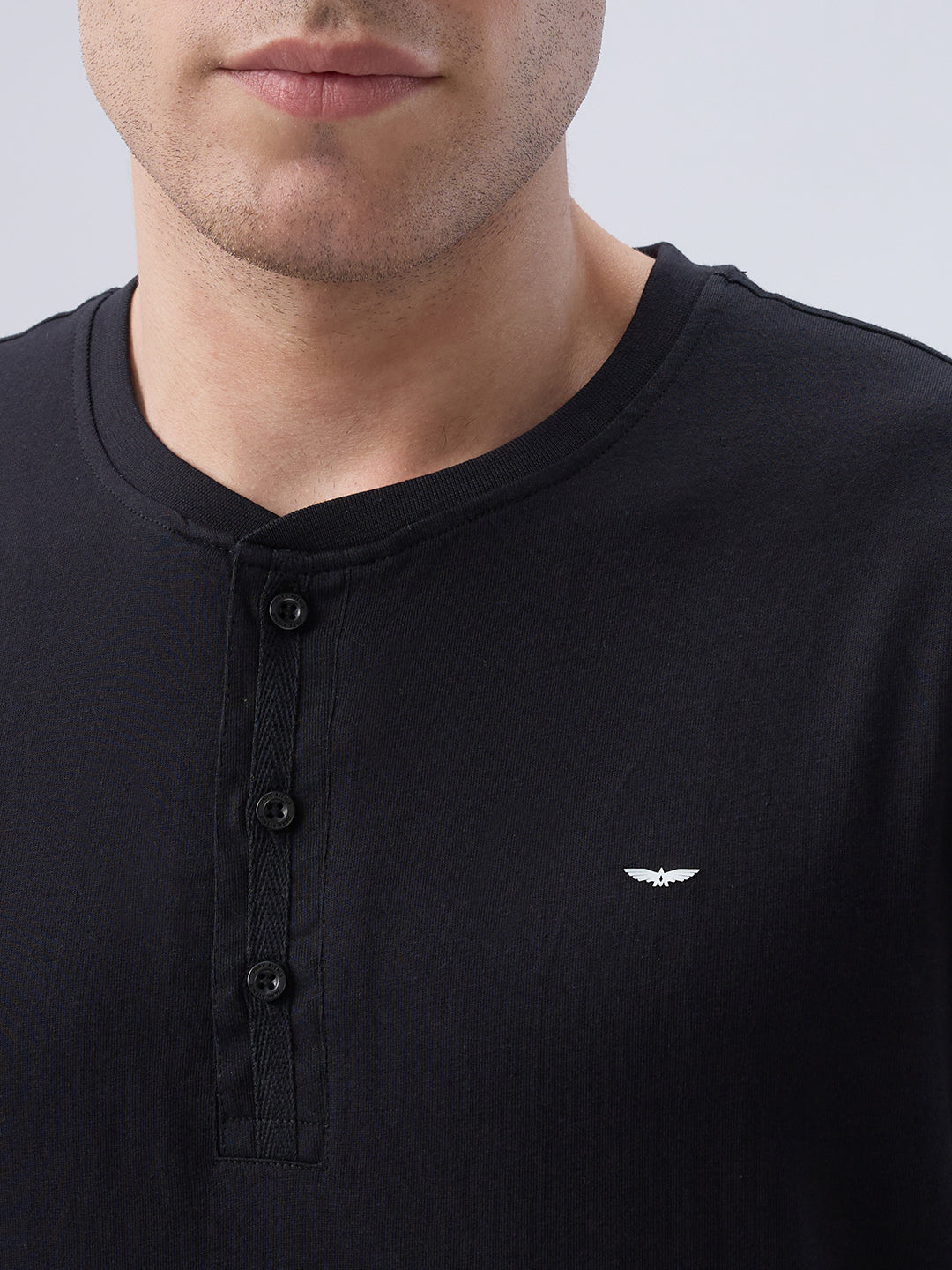 Park Avenue Men Black Crew Neck Collar T-Shirt