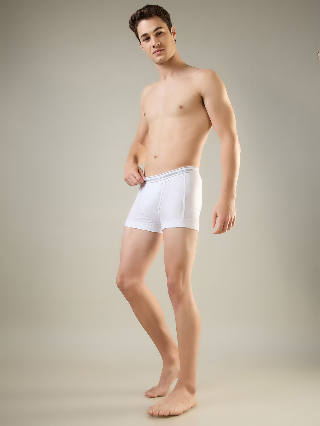 Park Avenue White Trunk